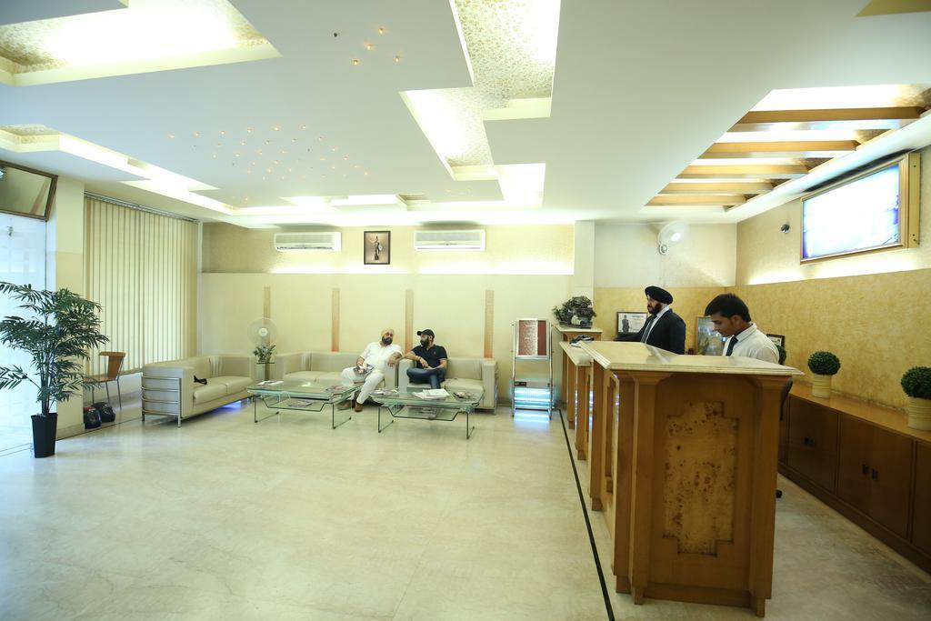 Hotel Singh Sahib Delhi  Extérieur photo
