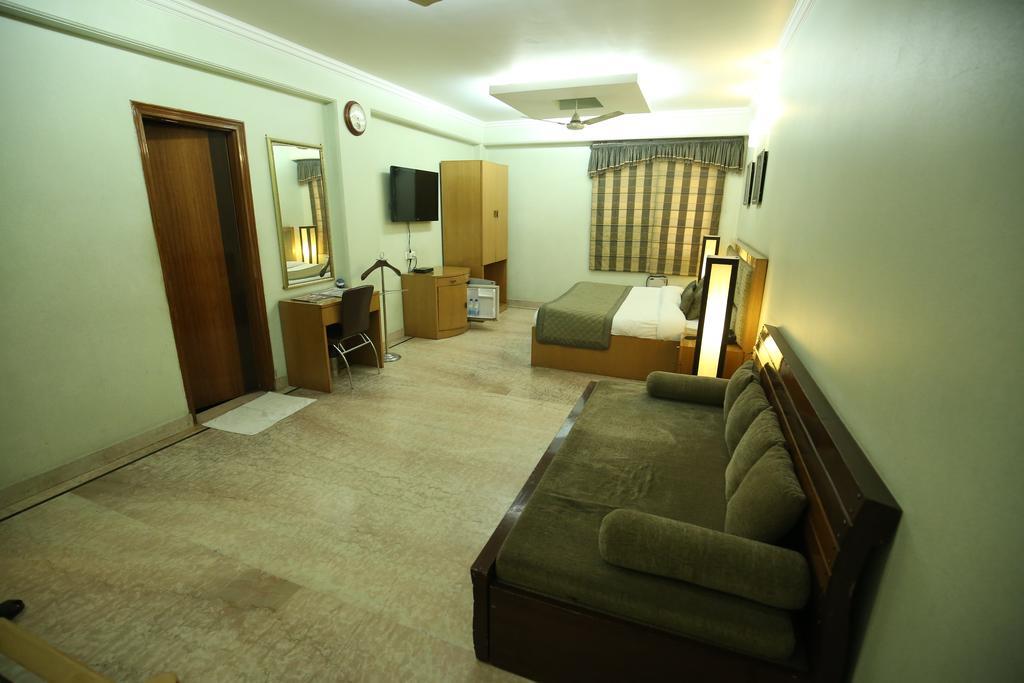 Hotel Singh Sahib Delhi  Extérieur photo