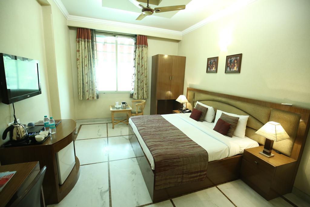 Hotel Singh Sahib Delhi  Extérieur photo