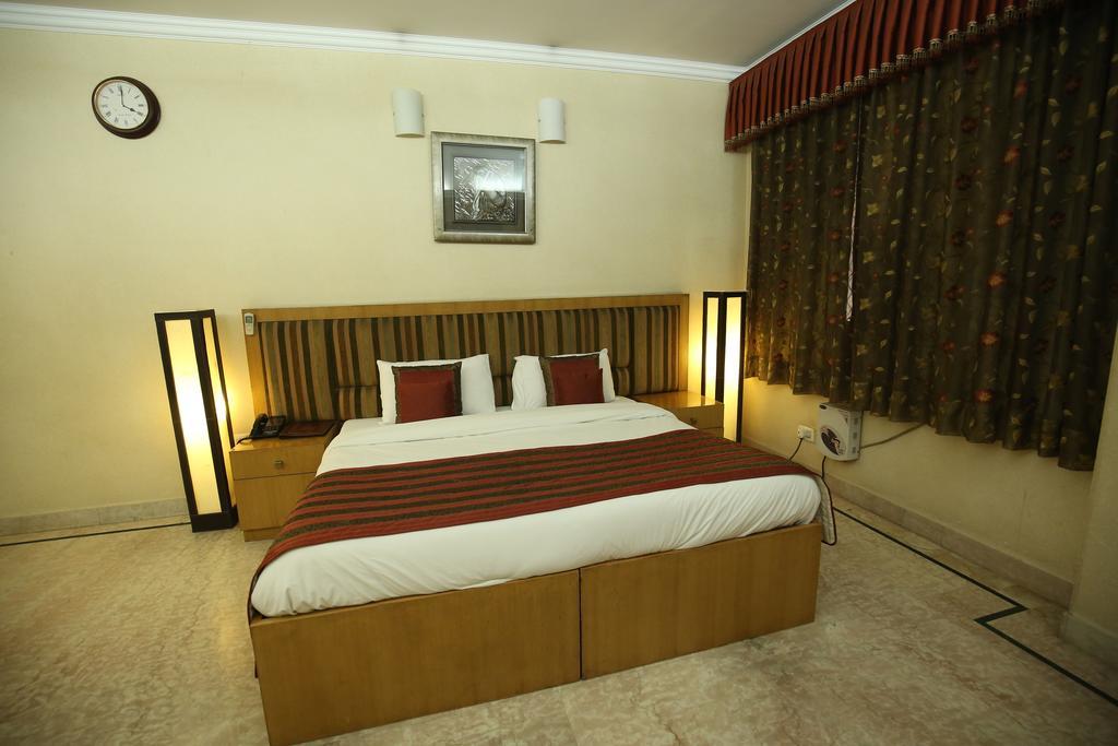 Hotel Singh Sahib Delhi  Extérieur photo
