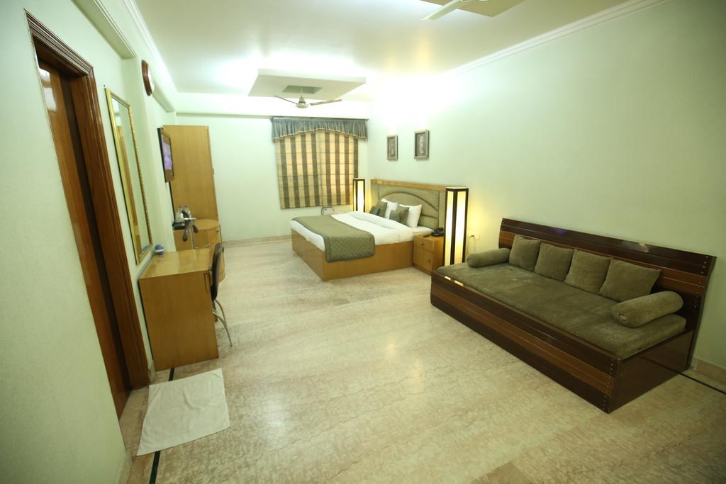 Hotel Singh Sahib Delhi  Extérieur photo