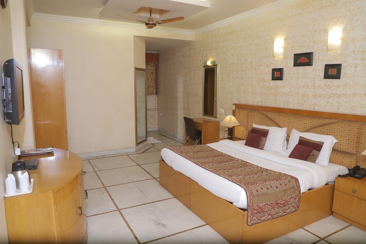 Hotel Singh Sahib Delhi  Extérieur photo